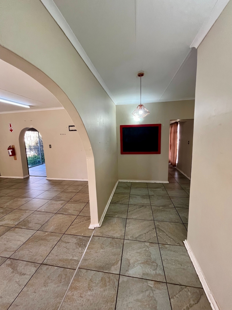 4 Bedroom Property for Sale in Flamwood North West